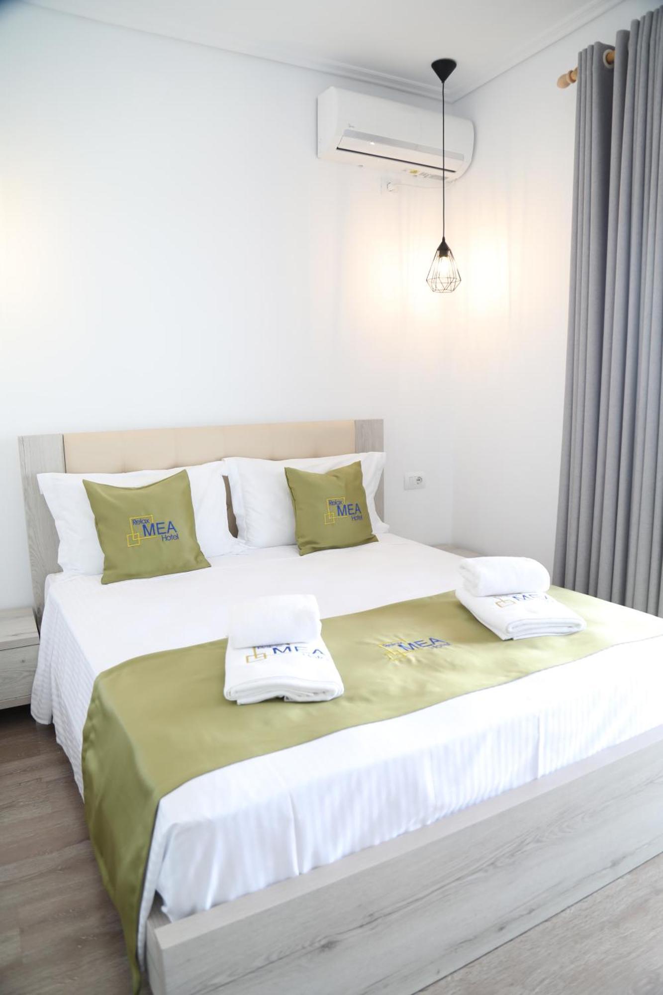 Relax Mea Hotel Sarandë Exterior foto